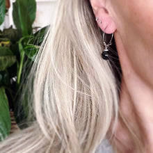 Korvakorut - Musta Turmaliini