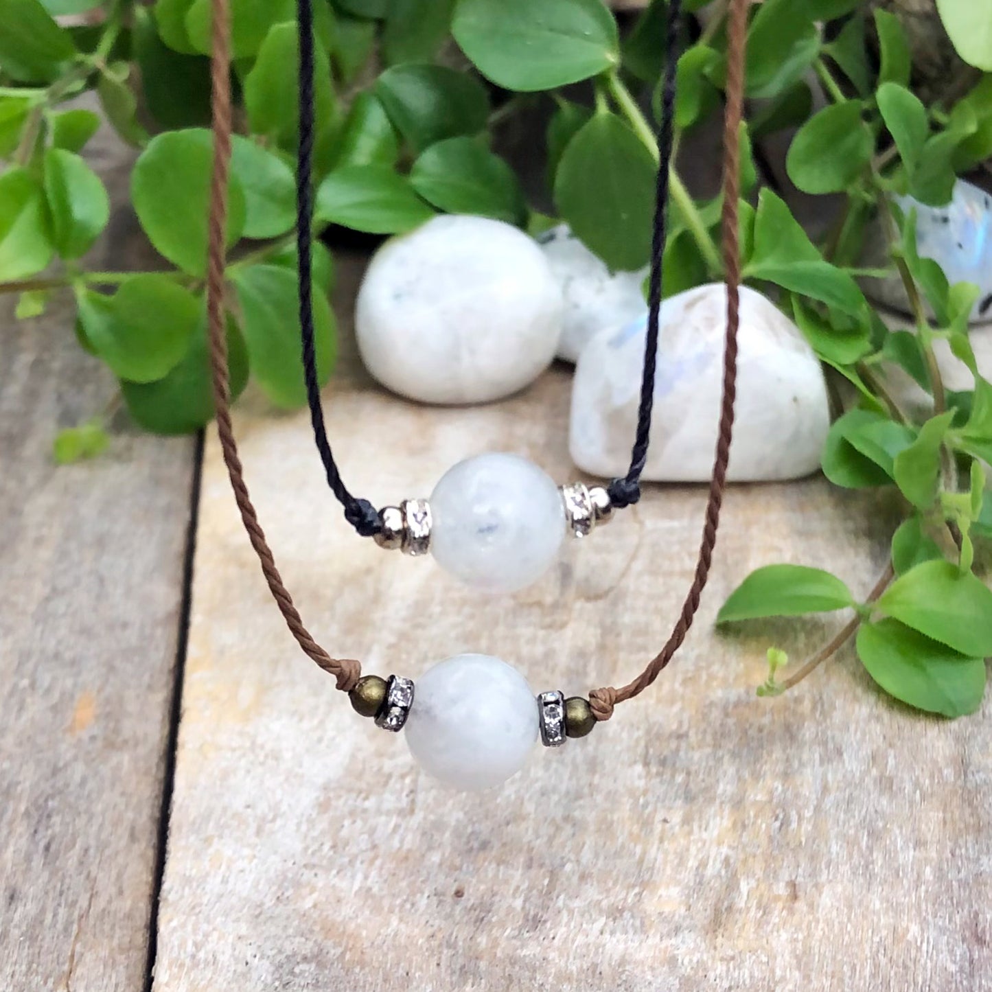 Choker Kaulakoru - Kuukivi