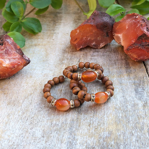 Sormus - Karneoli x Santelipuu